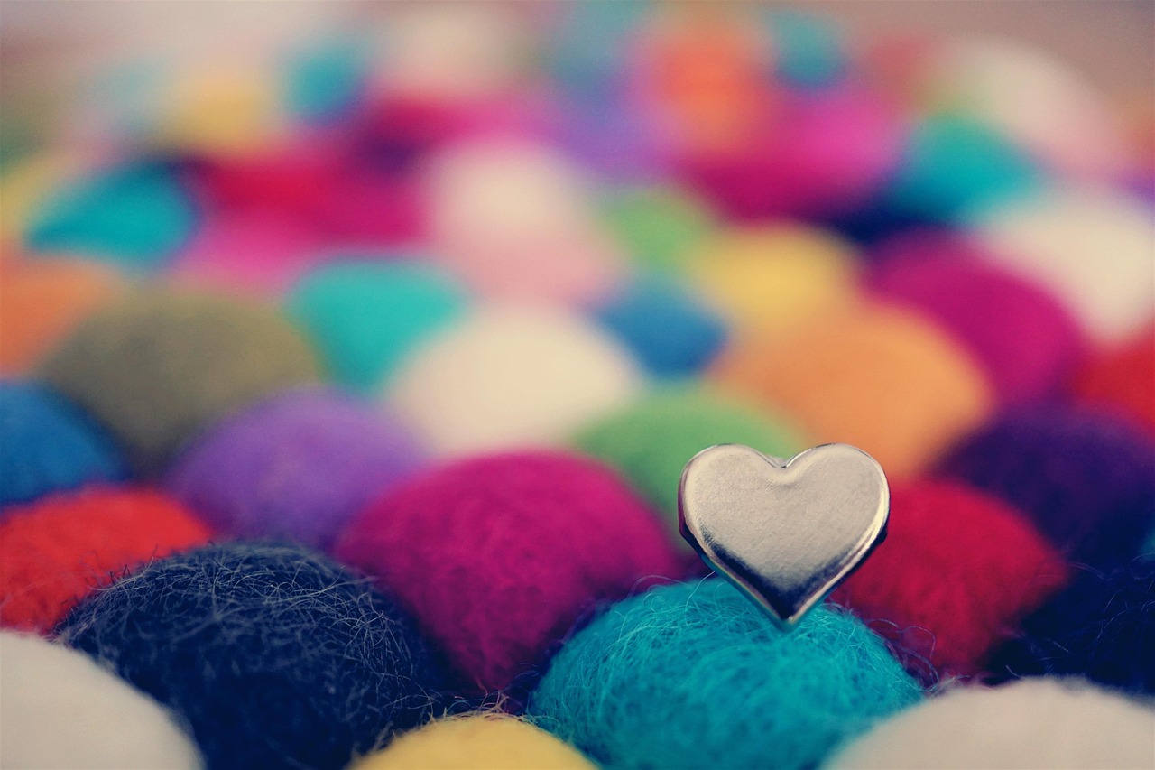 フェルト玉とハート